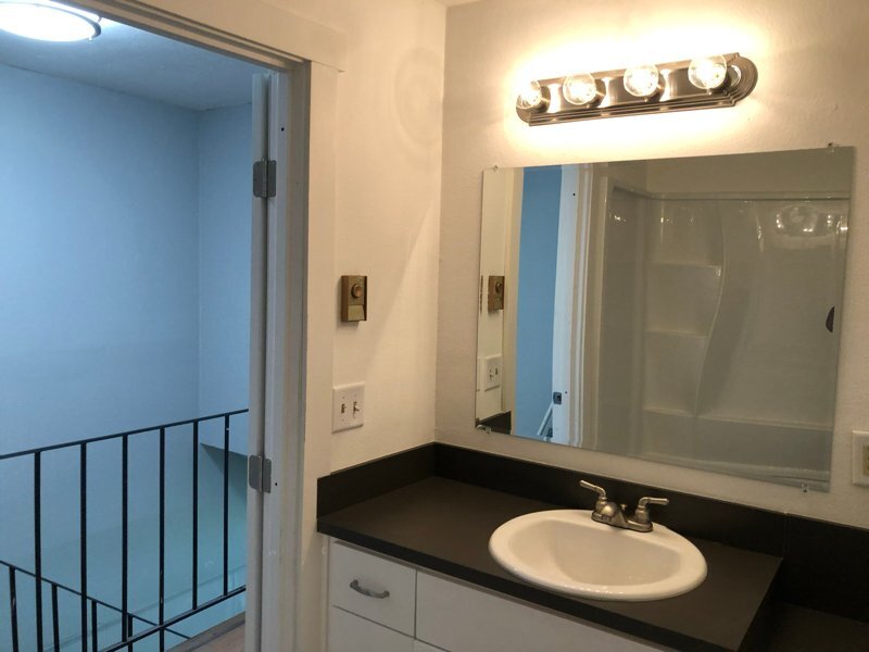 Building Photo - 525 Cinderella Loop
