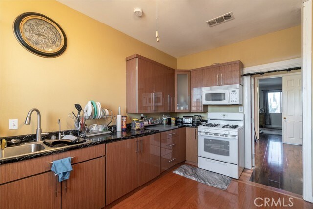 Building Photo - 40947 Ridgegate Ln