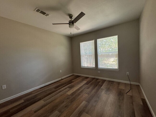 Building Photo - 1714-1716 Stewart St