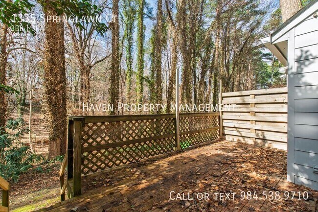 Building Photo - 1335 Springlawn Ct