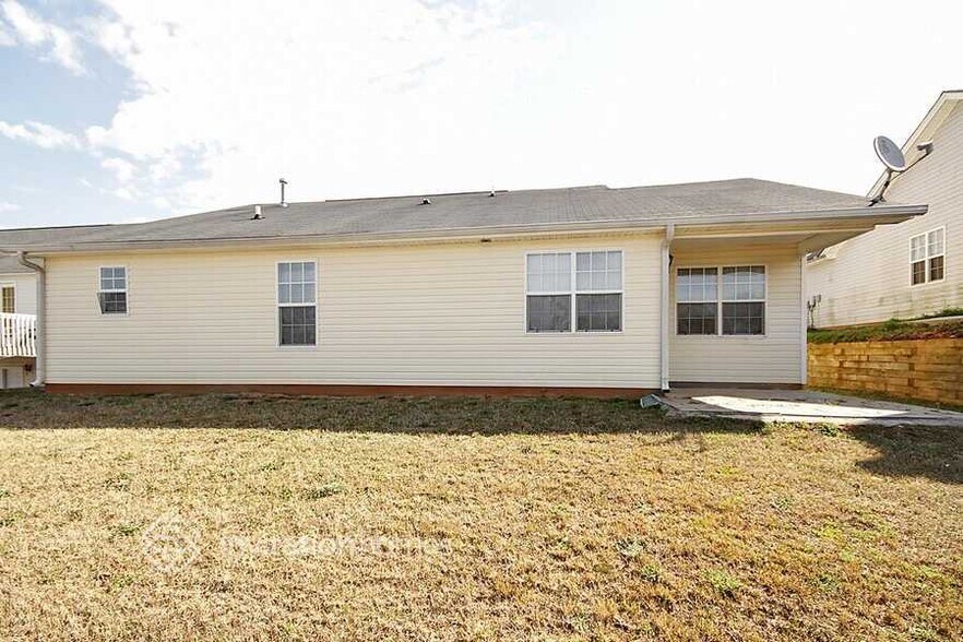 Building Photo - 211 Ashland Creek Ct