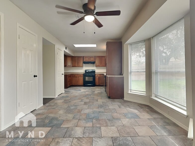 Building Photo - 13311 Raven Flight Dr