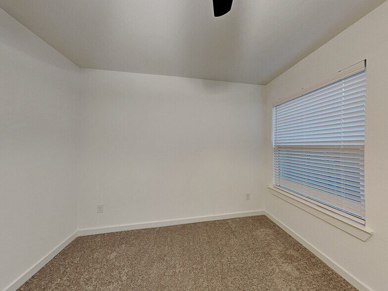 Building Photo - 16934 Lagos Ln