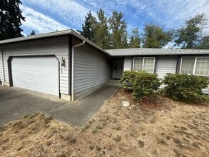 Building Photo - Puyallup 2 PLUS bedroom, 2 bath Large dupl...