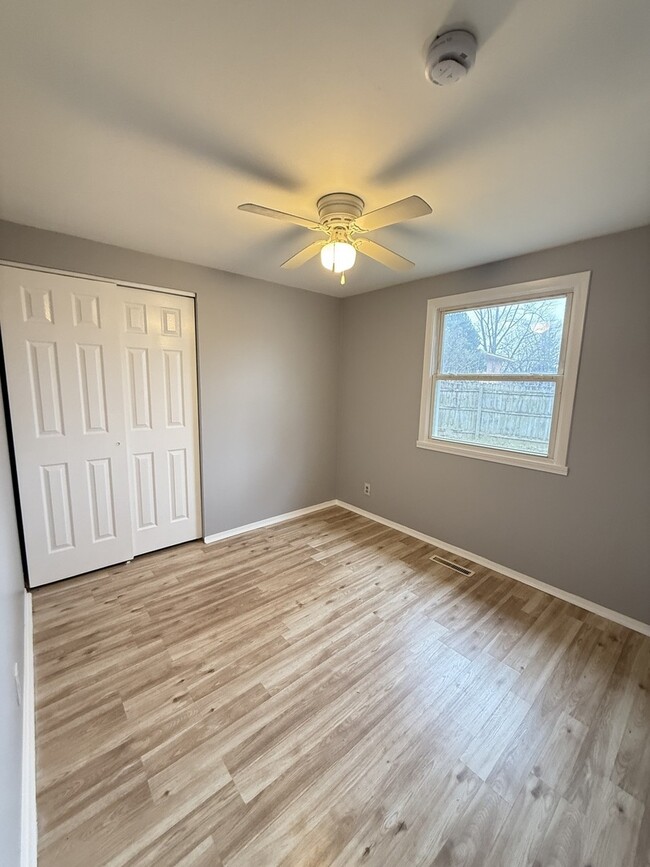 Building Photo - 408 Amarillo Ct