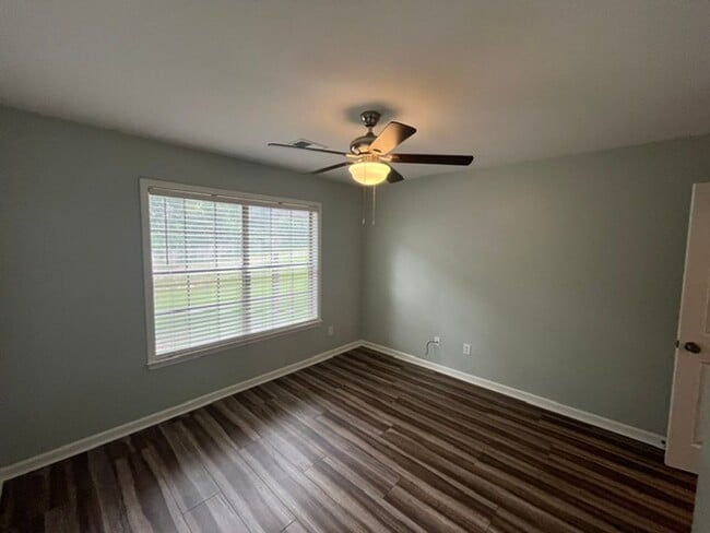 Building Photo - Beautiful 4 Bedroom 2 and a Half Bathroom in the Heart of Sherwood, AR