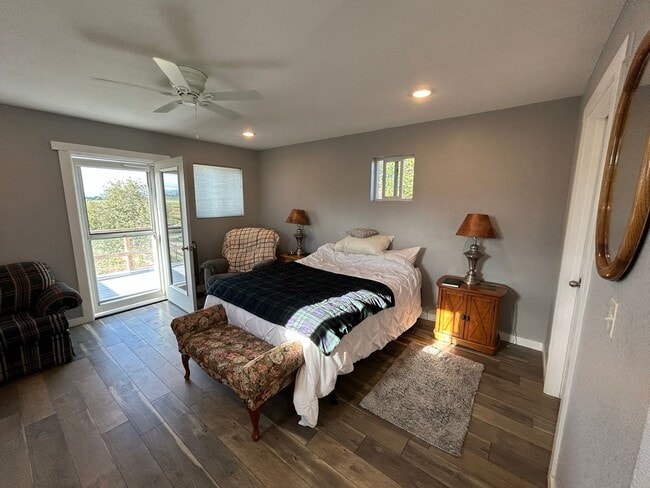 Building Photo - Newer 1 bed/1bath in country setting