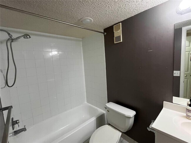 Building Photo - 2740 Coconut Bay Ln