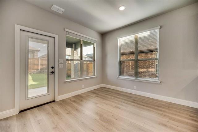 Building Photo - 1401 Thrasher Dr