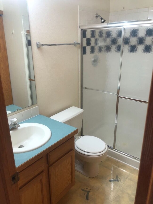 Building Photo - Nice Home with Finished Basement in South Loveland