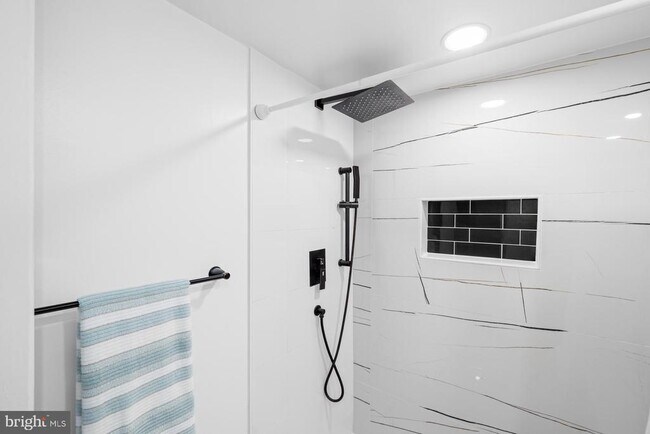 Building Photo - 9820 Georgia Ave