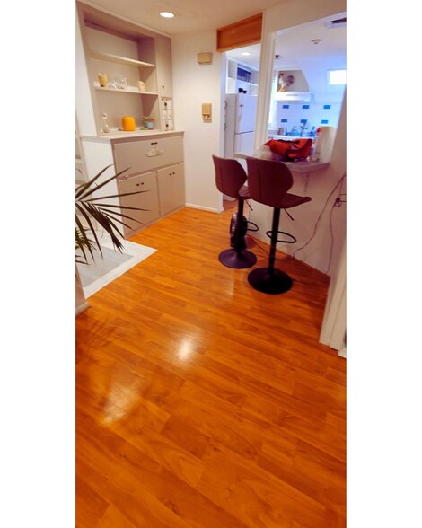 Building Photo - 2 Newtown Turnpike