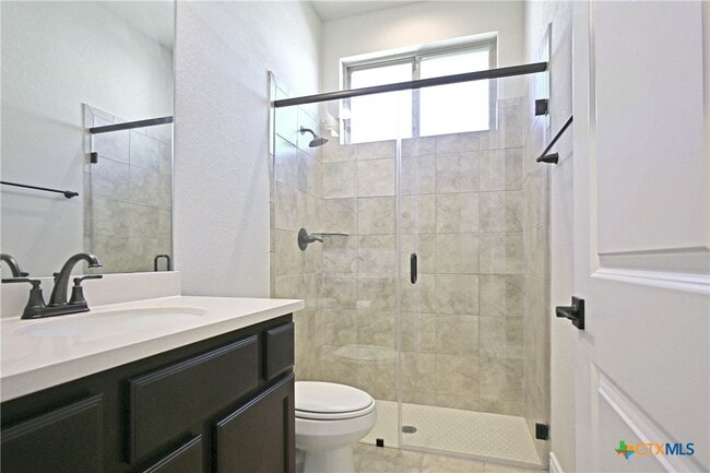 Building Photo - 588 Vale Ct