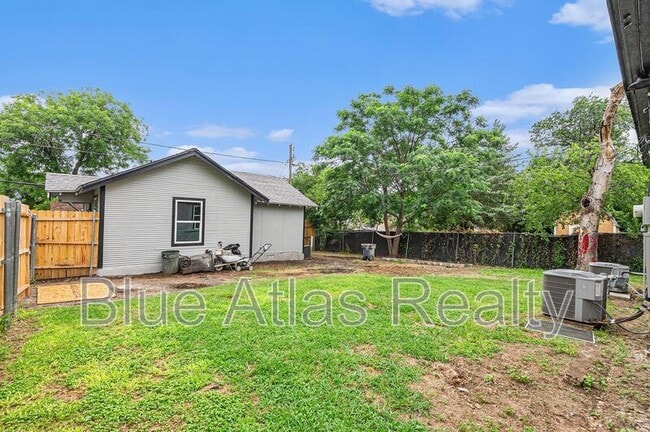 Building Photo - 2934 Purington Ave