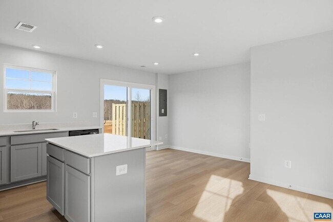 Building Photo - 59 Grayson Village Dr