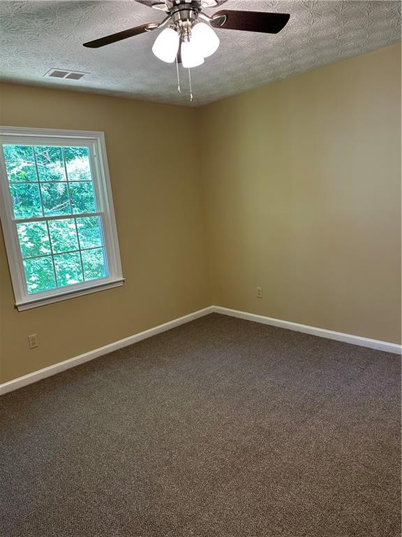 Building Photo - 3305 Maple Ridge Ct