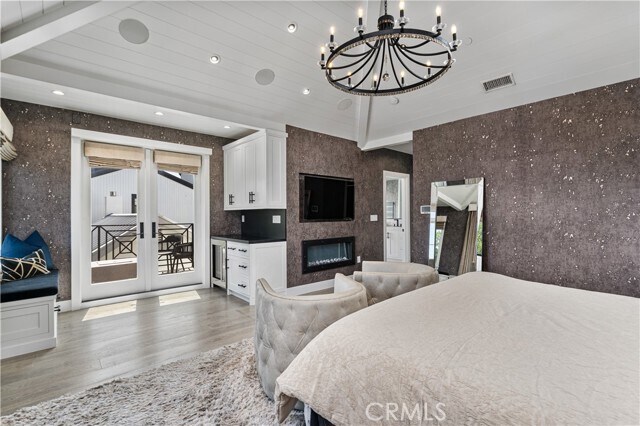 Building Photo - 2037 E Ocean Blvd