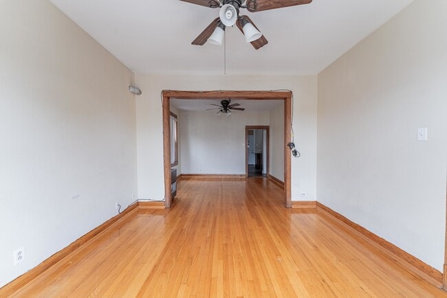 Building Photo - 2104 S 49th Ave