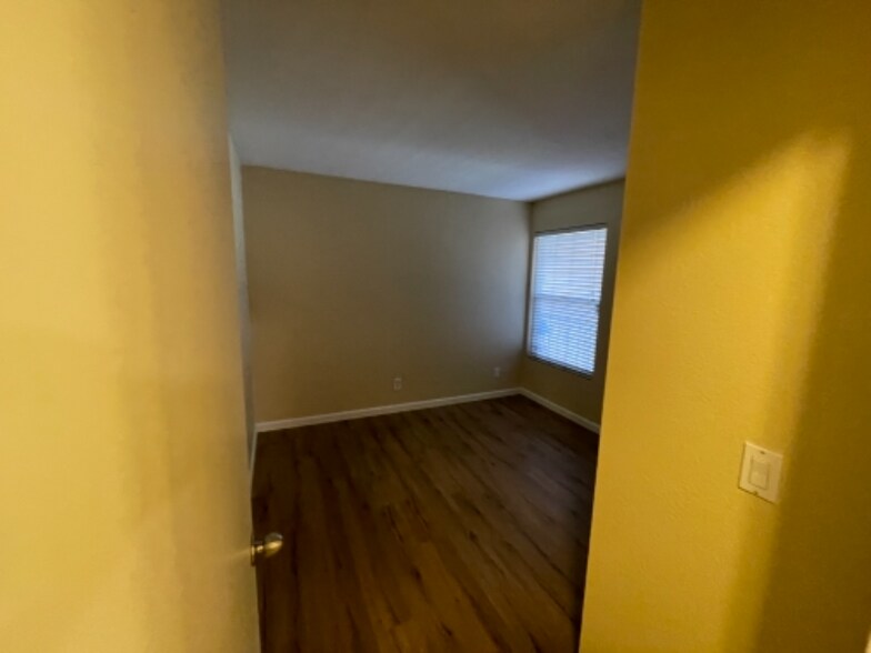 Building Photo - 6911 Alvarado Rd
