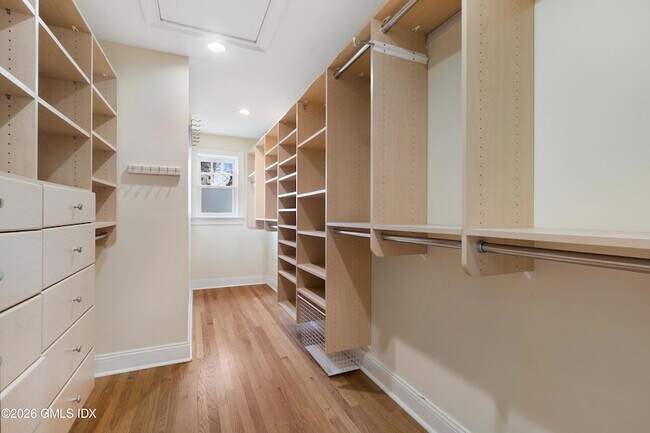 Building Photo - 71 Bruce Park Ave