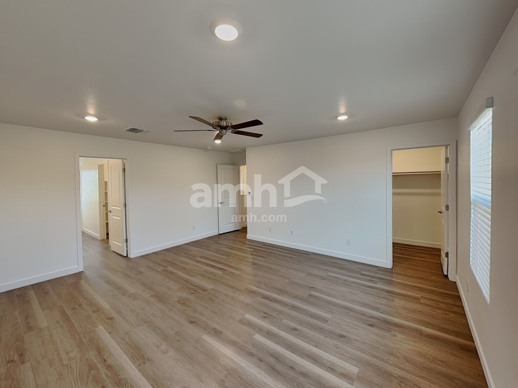 Building Photo - 9630 E Friedel Dr