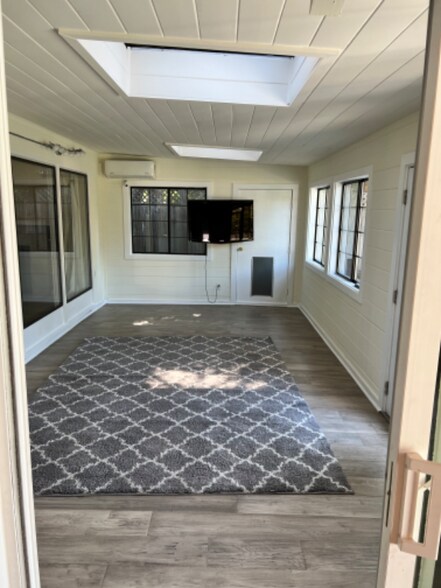 Building Photo - 419 Okeefe St