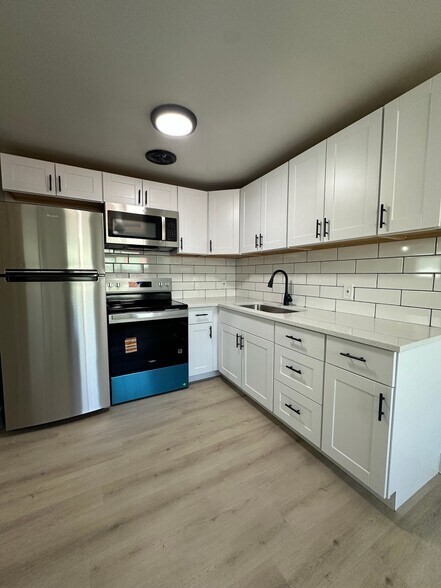 Building Photo - 1340 S 200 E