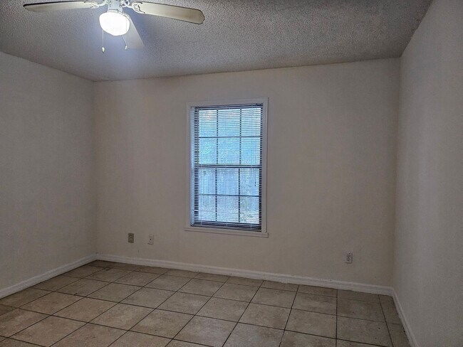 Building Photo - 5140 Indian Lakes Ct