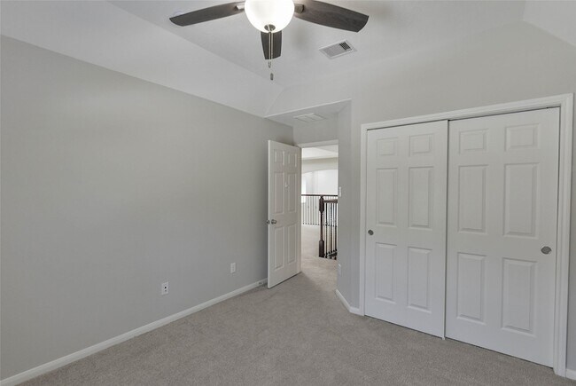 Building Photo - 12218 Valley Lodge Pkwy