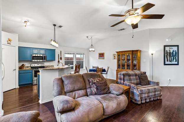 Building Photo - 1055 Port Sullivan Dr