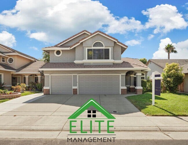 Building Photo - Spacious 4-Bedroom, 3-Bath Home in Desirab...