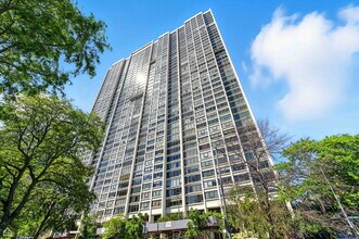 Building Photo - 2800 N Lake Shore Dr