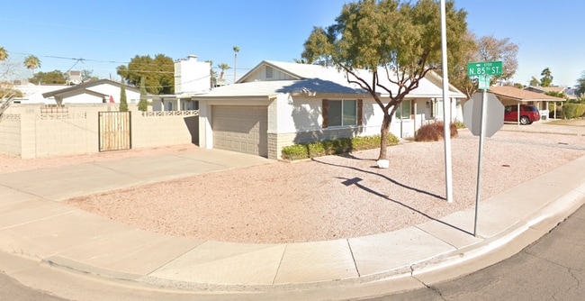 Building Photo - Fantastic home in Scottsdale!