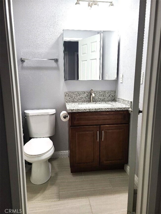 Building Photo - 139 Sinclair Ave