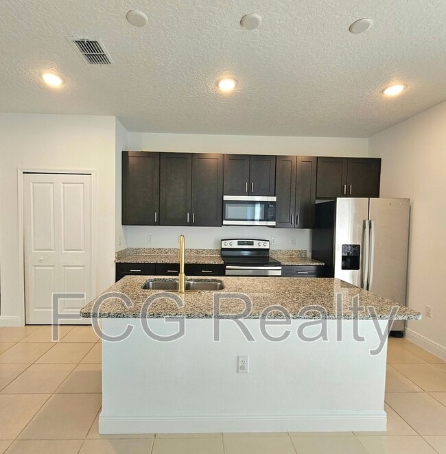 Building Photo - 15772 SW 37th Cir