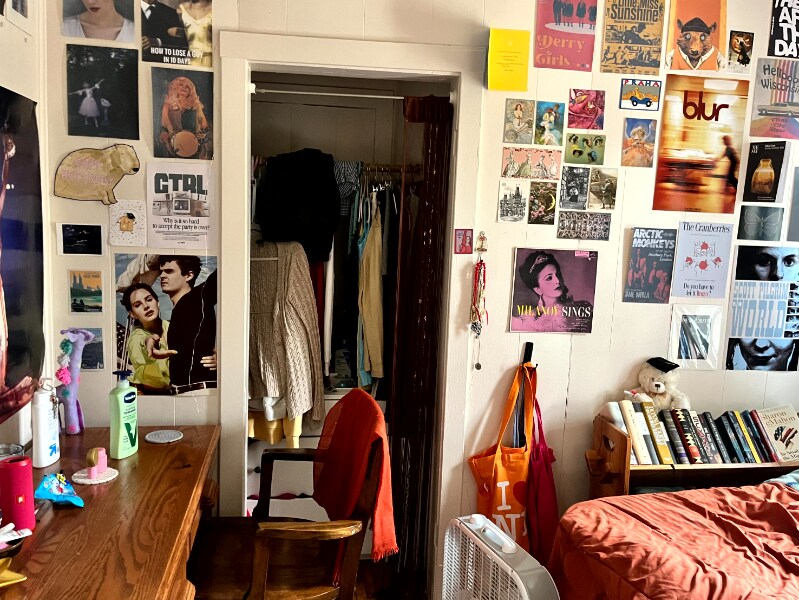 Building Photo - 227 S 4th St