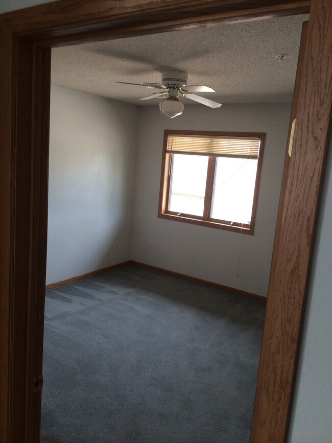 Building Photo - 2050 Keokuk St