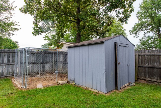 Building Photo - Awesome ranch home in Farmgate Subdivision