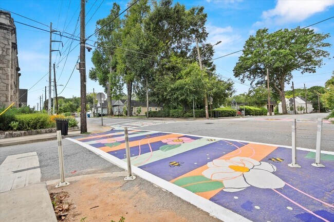 Building Photo - 481 Griffin St NW