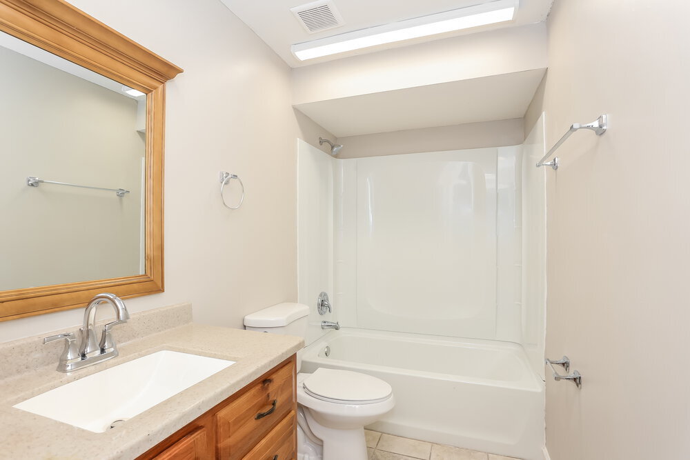 Building Photo - 11507 Kelvyn Grove Pl