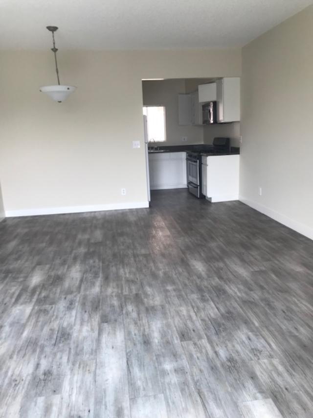 Building Photo - 1546 Camden Ave