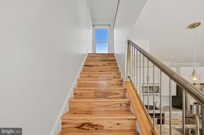Building Photo - 3325 11th St NW
