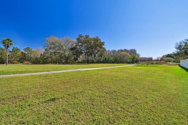 Building Photo - 6644 Country Club Rd