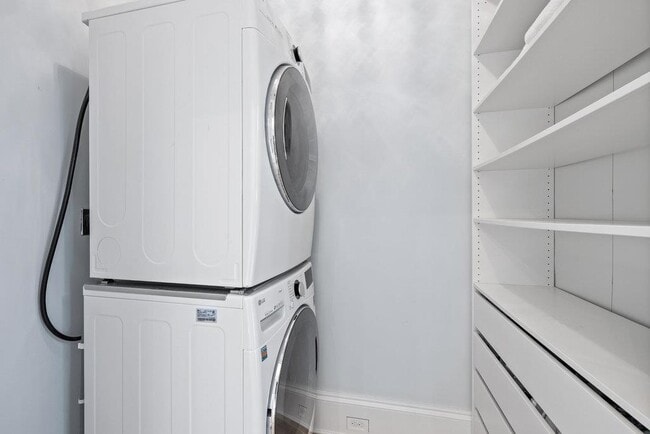 Building Photo - 4104 Avenue F