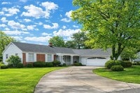 Building Photo - 290 Glenview Rd