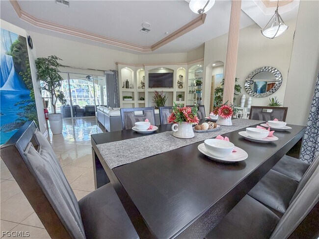 Building Photo - 2501 SE 19th Pl