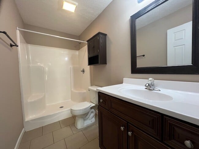 Building Photo - Great Location!!!!  MOVE IN READY!!!!!
