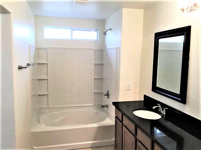 Building Photo - 3005 W Ferruccio Pl
