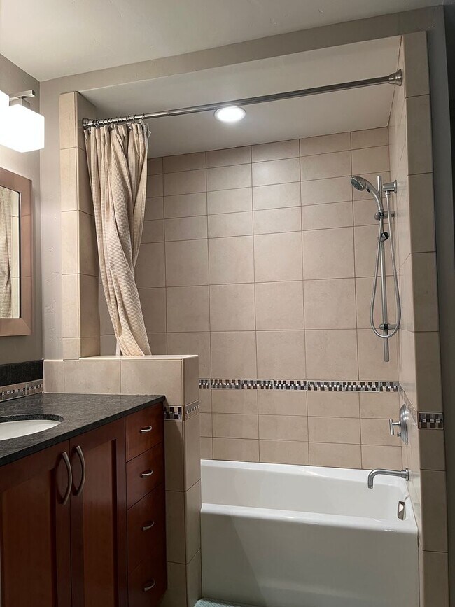 Building Photo - Luxury Furnished Monte Sereno Estate | Short-Term Executive Lease | Resort-Style Living