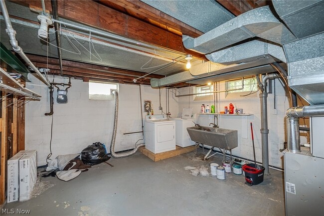 Building Photo - 5670 Cherokee Rd